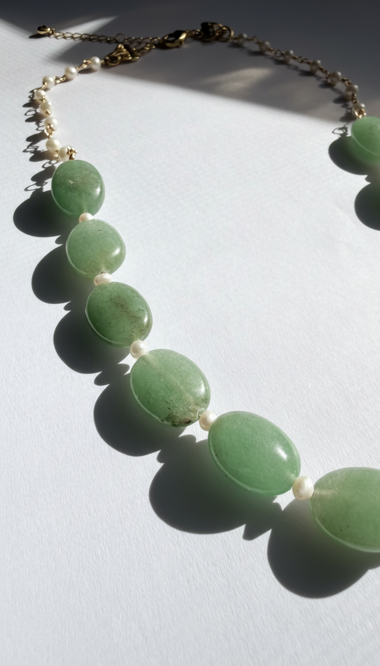 Isola Natural Stone Choker Set — Handmade Green Agate & Freshwater Pearl Jewelry | Bellina