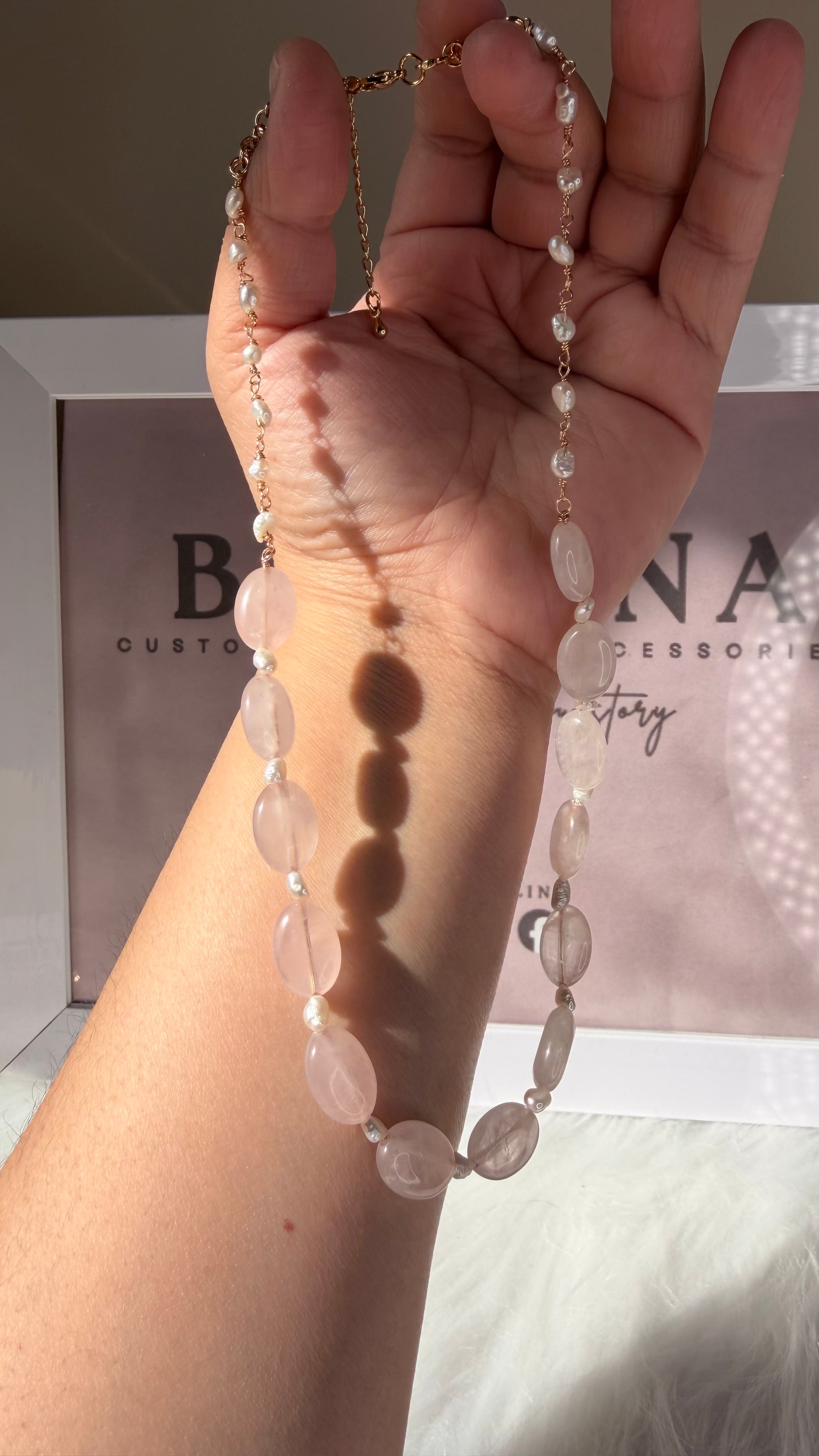 Isola Natural Stone Choker Set — Handmade Green Agate & Freshwater Pearl Jewelry | Bellina